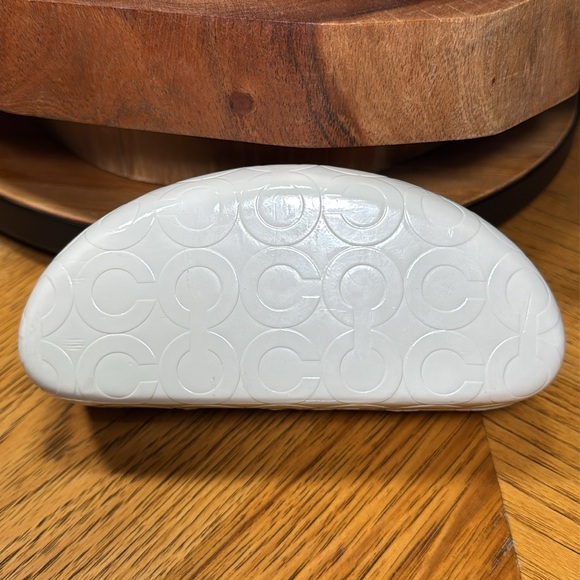 COACH TORTOISE MADELINE HANG TAG SUNGLASSES WITH HARDSHELL CASE - Picture 15 of 16